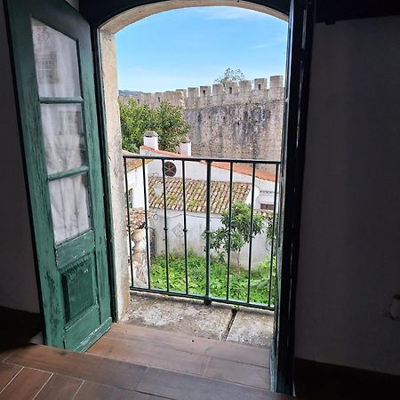 Lovin Book Guesthouse Óbidos Exteriör bild